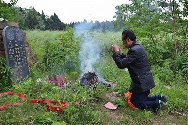 69年鸡男2025年运势和每月运程