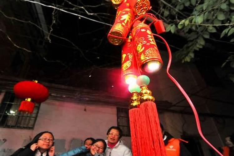 七月十五上坟有什么讲究
