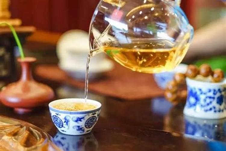 秋天都有哪些节气？分别有什么特点？各地在这些日子的习俗又是什么？
