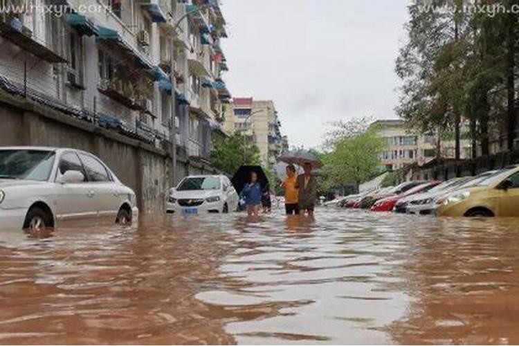 梦到被水淹是什么预兆？