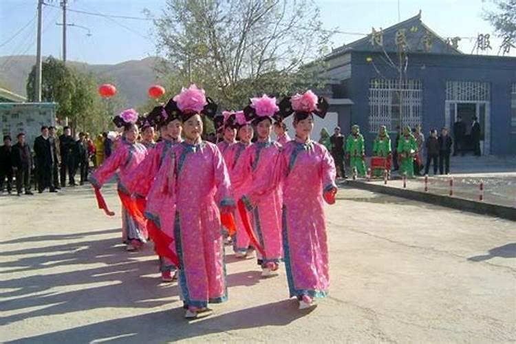 满族清明节上坟吗