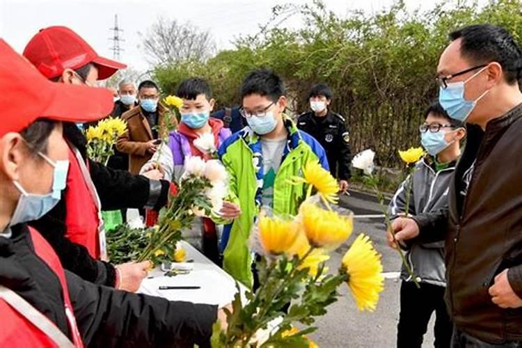 梦见穿红衣服的小女孩的预兆