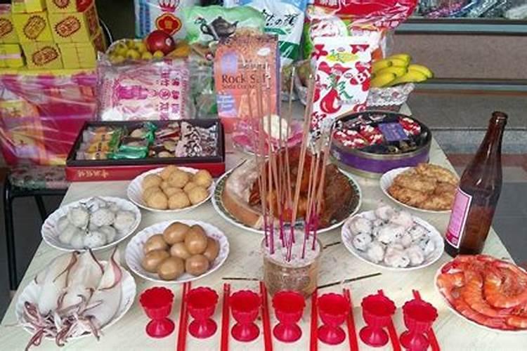 七月十五烧纸放什么供品好七月十五烧纸放哪些供品最佳