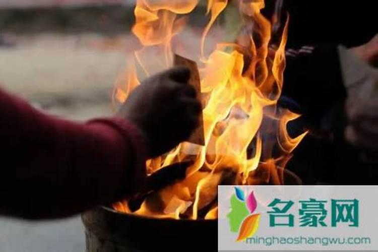 冬至上坟什么时候最合适冬至下葬有些什么讲究吗