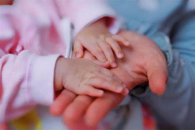 梦见死去的妈妈又生了小孩的预兆