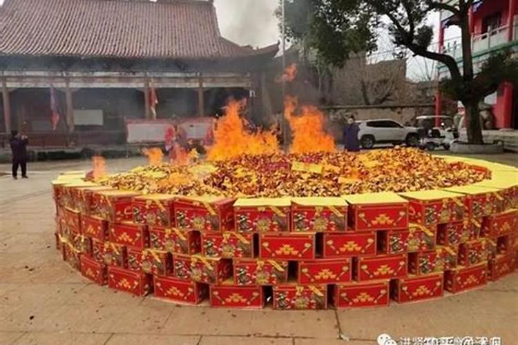 清明节烧纸是在清明前还是清明后 清明节烧纸是在哪里烧的