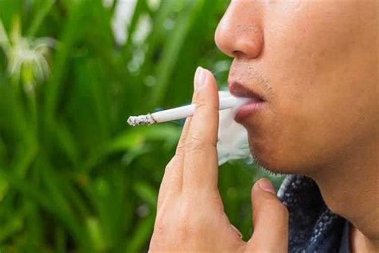 梦见母亲愁眉苦脸的抽烟的预兆