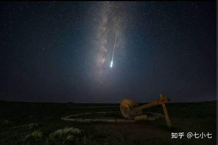 看到流星预兆什么看到流星代表什么预兆