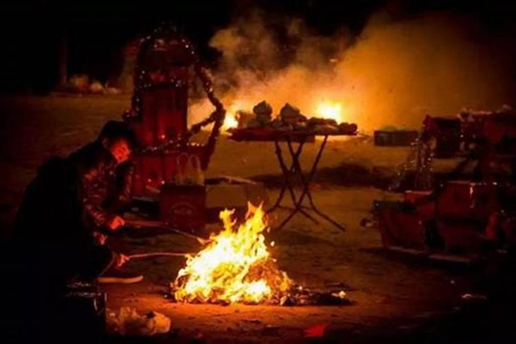 中国有哪些节日时祭鬼神的