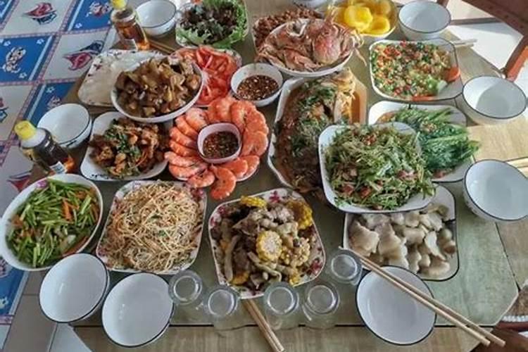 湖北人年夜饭为什么要吃两餐？