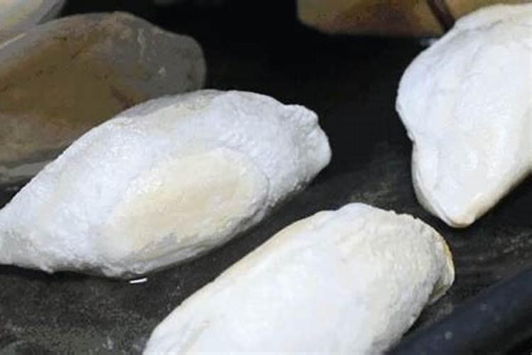 在广西玉林有一种美食叫“落水狗”,属于冬至必吃系列