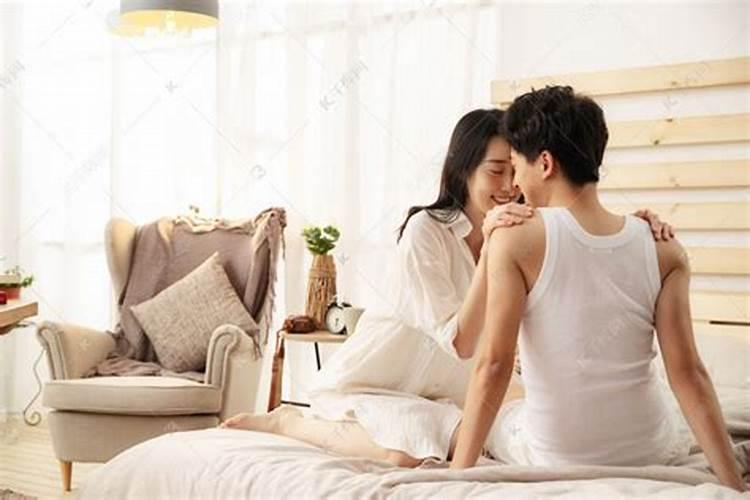 做梦梦到和美女亲热是什么征兆？