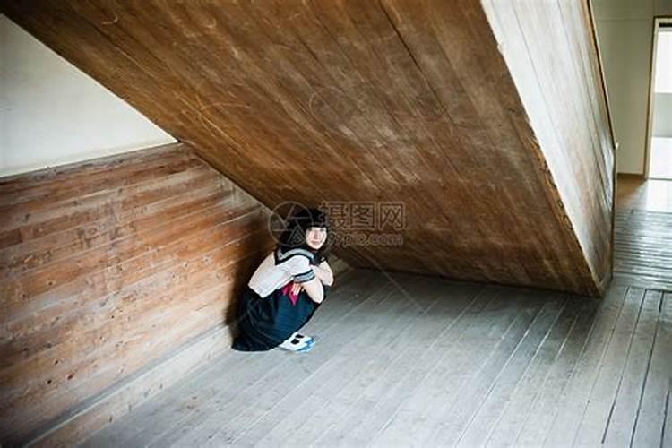 风水家里楼梯下可以放床吗