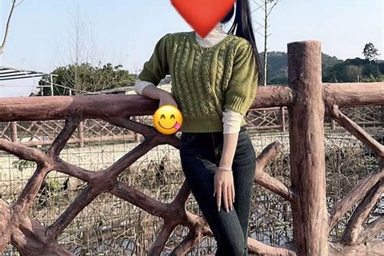 梦见好多女人在一起