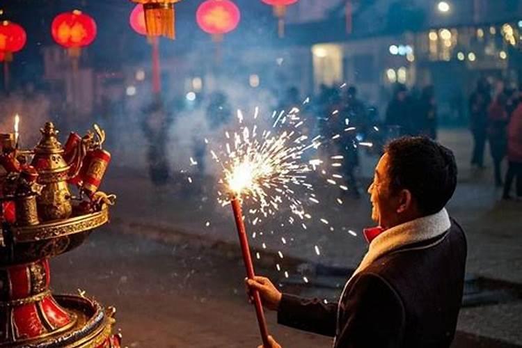 2025年正月初五几点适合拜拜
