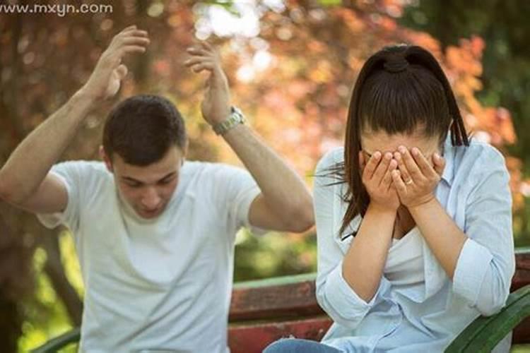 梦见夫妻打架是什么意思？
