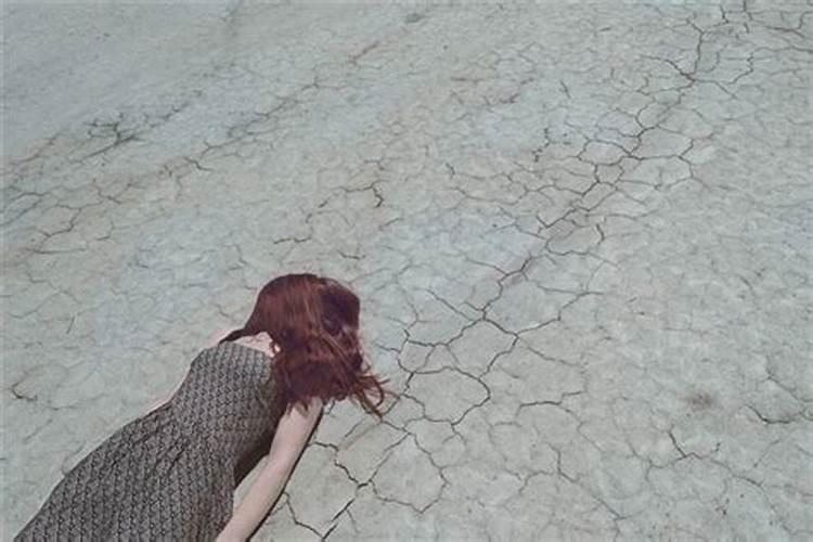 梦见一个认识的男人死了