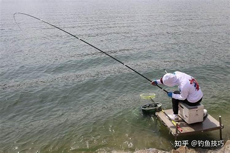 梦见别人钓鱼鱼跑了的预兆