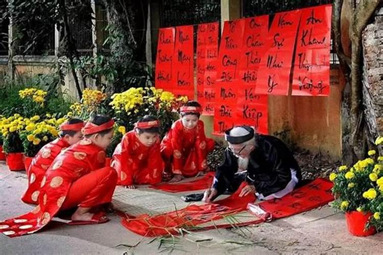 女人梦见回到以前住的房子是什么意思