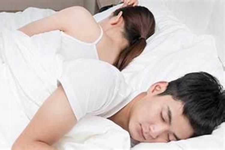 梦见女朋友和别的男人睡在一起的预兆