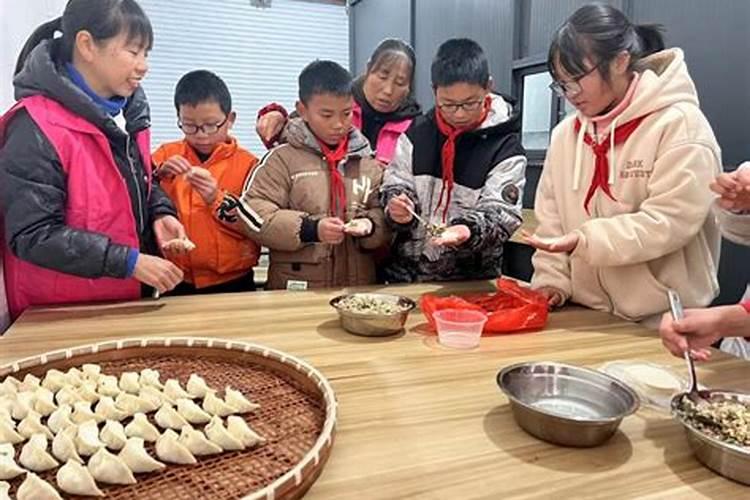 梦见老同学和她的工作的预兆