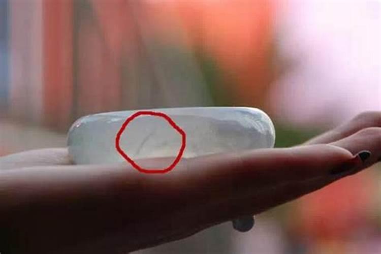 玉镯产生裂纹了再戴,有没有忌讳的地方呢？