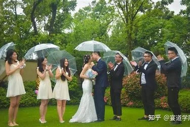 梦见姐姐跟姐姐结婚的预兆