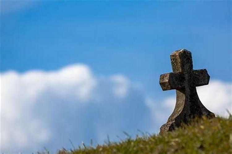 梦见古墓死人骸骨的预兆