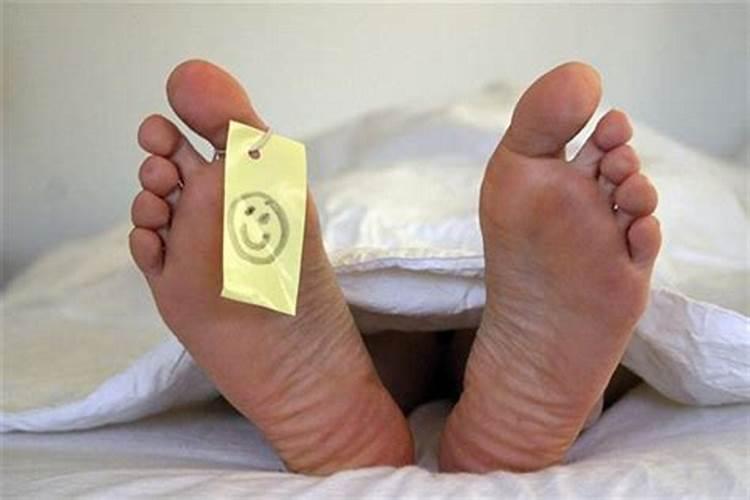 梦见看到两具死尸的预兆