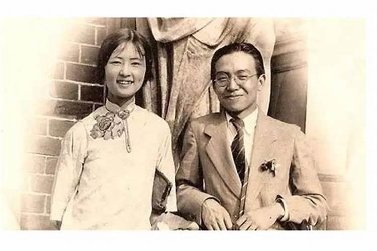 徐志摩搭乘的飞机都遇上了什么巧合让他死于空难？
