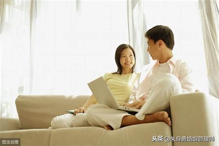 梦见老公前妻一直追我们的预兆