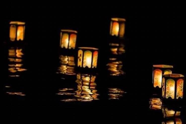 人去世后的第一年要烧寒衣吗 新故去的人寒衣节烧不烧寒衣