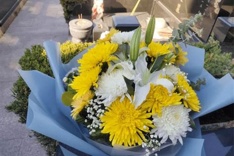 寒衣节祭奠先人选择什么鲜花寒衣节烧寒衣可以烧真衣服吗