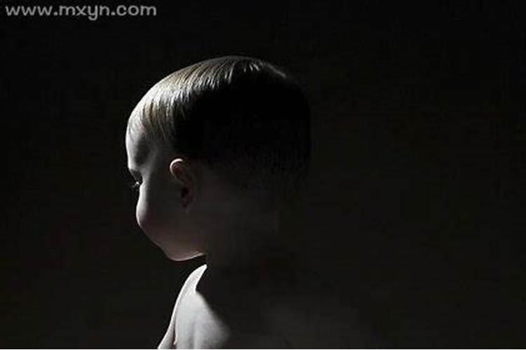 女人梦见男婴儿