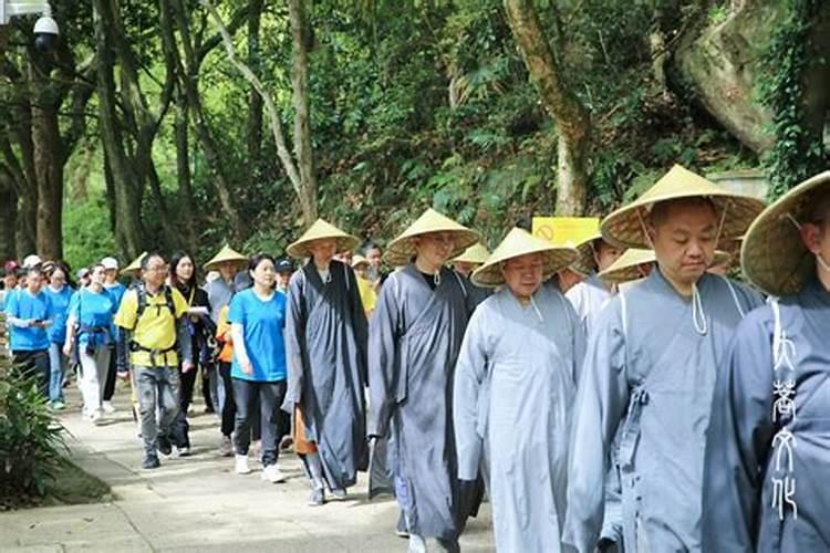 普陀山哪个寺庙同时有和尚和尼姑