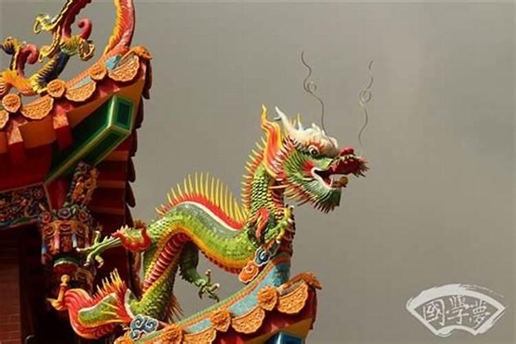 梦到吃大餐是什么意思？