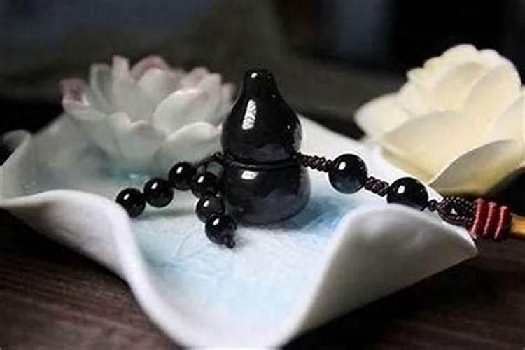 本月结婚可以进庙拜神吗