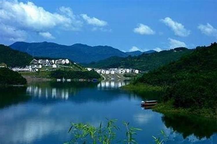 土家族有哪些风俗习惯？