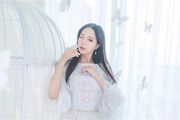我女朋友是不是童子命```