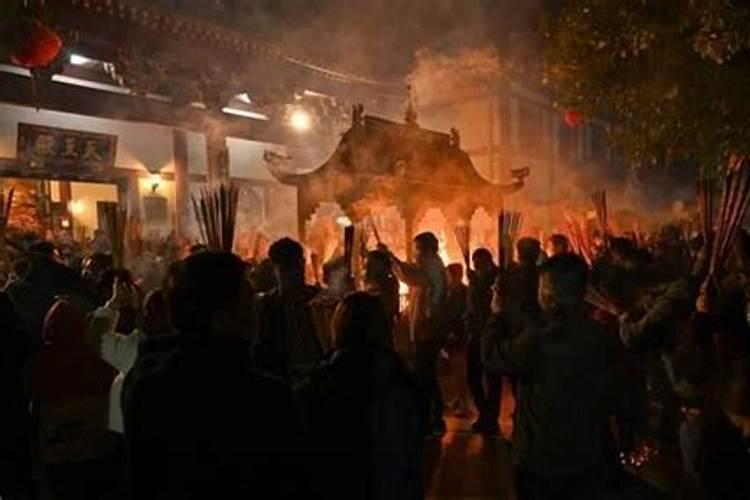 广西民间的春节习俗有哪些？