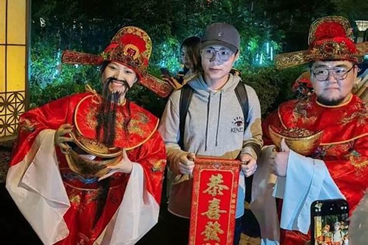 万圣节是鬼节吗 万圣节是鬼节吗会收走人吗