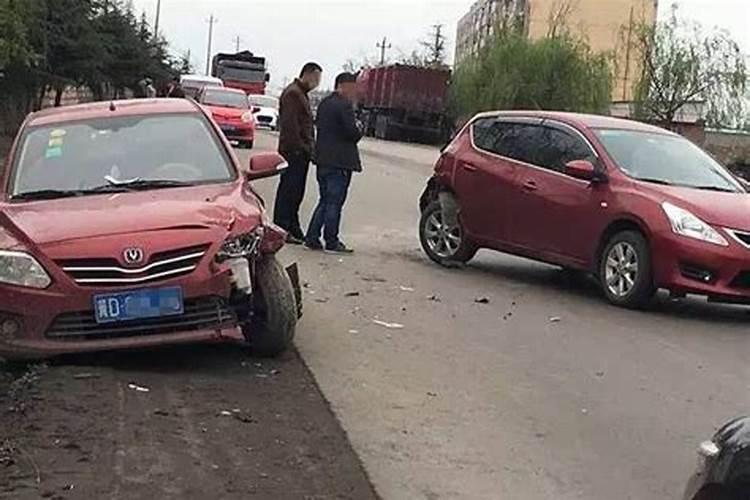 梦见自己的侄子车祸身亡
