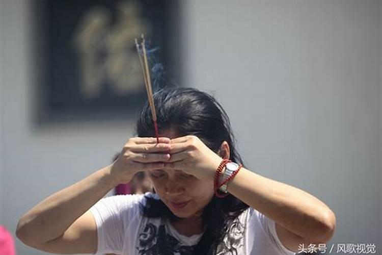 梦见给死人上香是什么意思