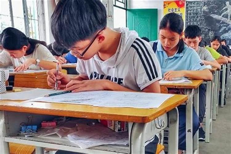 梦见参加高考是什么征兆 梦见参加高考是意思