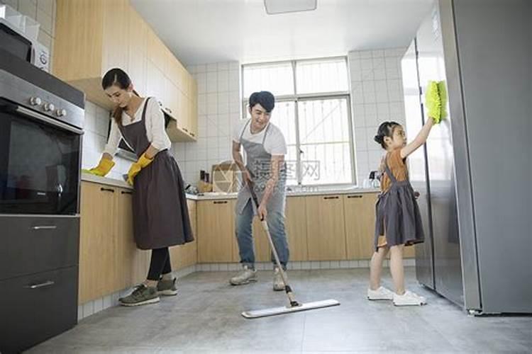 梦见回家路上有好人相救的预兆