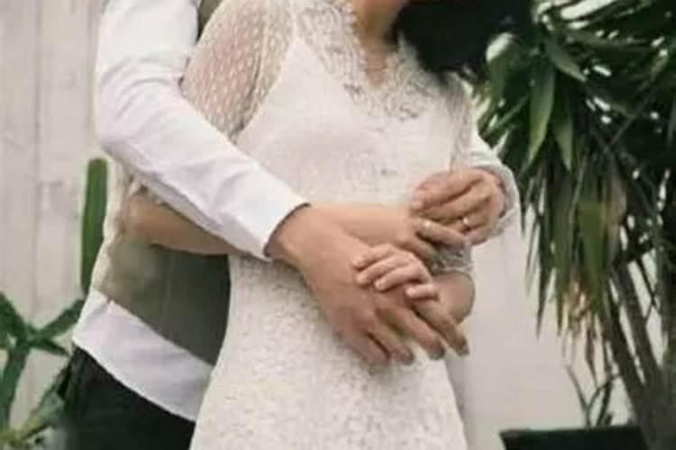 梦见被男人抱着什么意思？