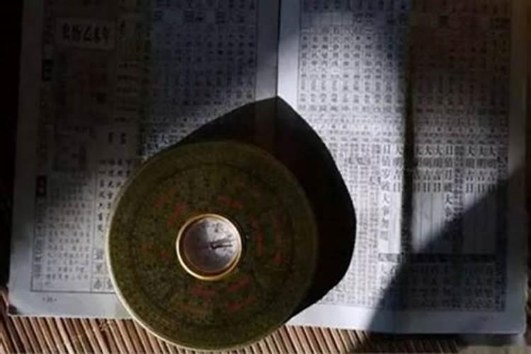 梦见自己在学校里和同学们一起什么意思