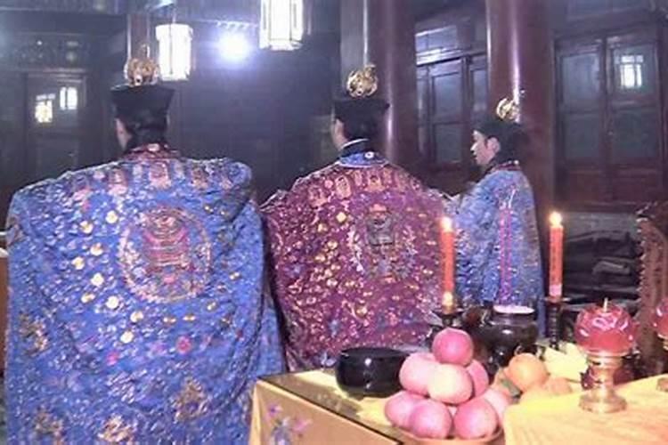 ...肖鸡的犯太岁,我打算去白云观请太岁符,请问有什么注意事项么？百度...