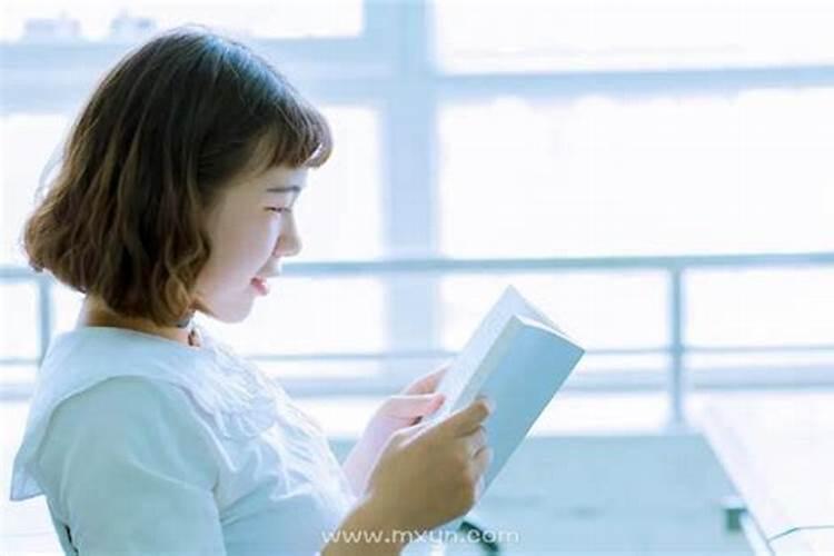 梦见小学同学向自己示好的预兆