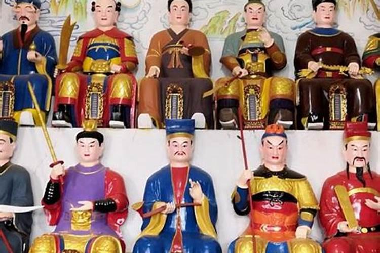 属猴人在2025年犯太岁时的具体化解方法